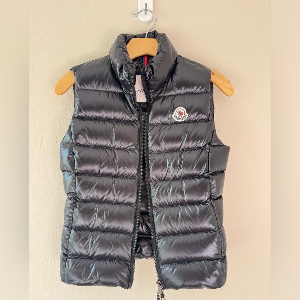 【last call】Moncler Shiny Black Puffer Vest